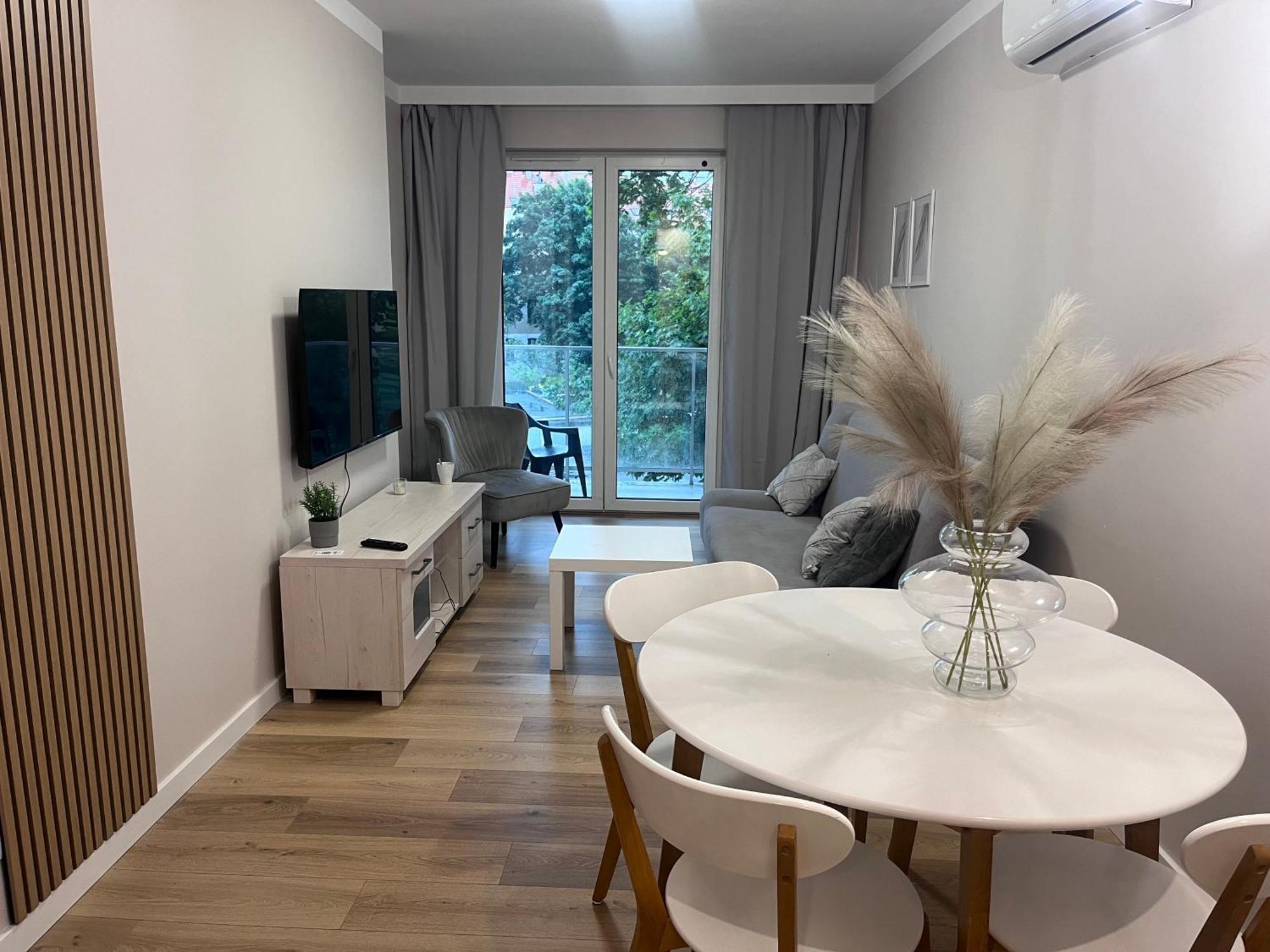 Zlote Apartamenty 36 Legnica Exteriör bild